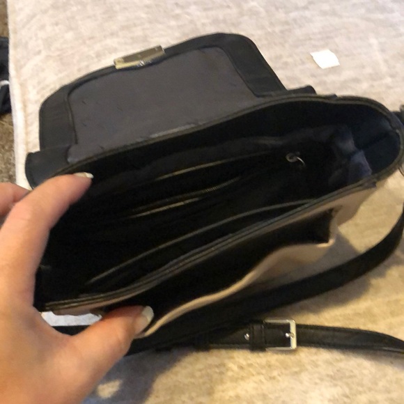 Purse - Picture 2 of 4